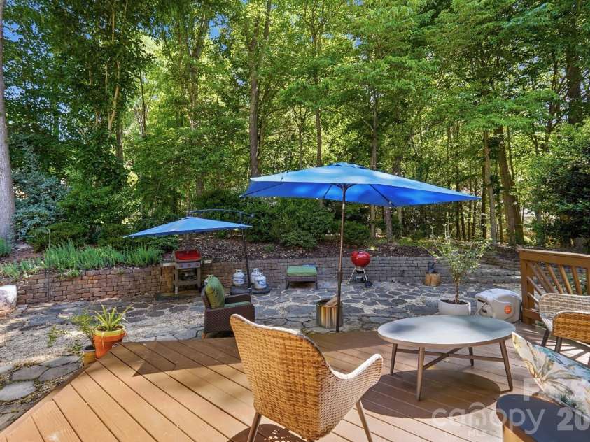 11915 Austin Court, Mint Hill, NC 28227.  MLS# CAR4381434, YatesRealty ID 28130. 