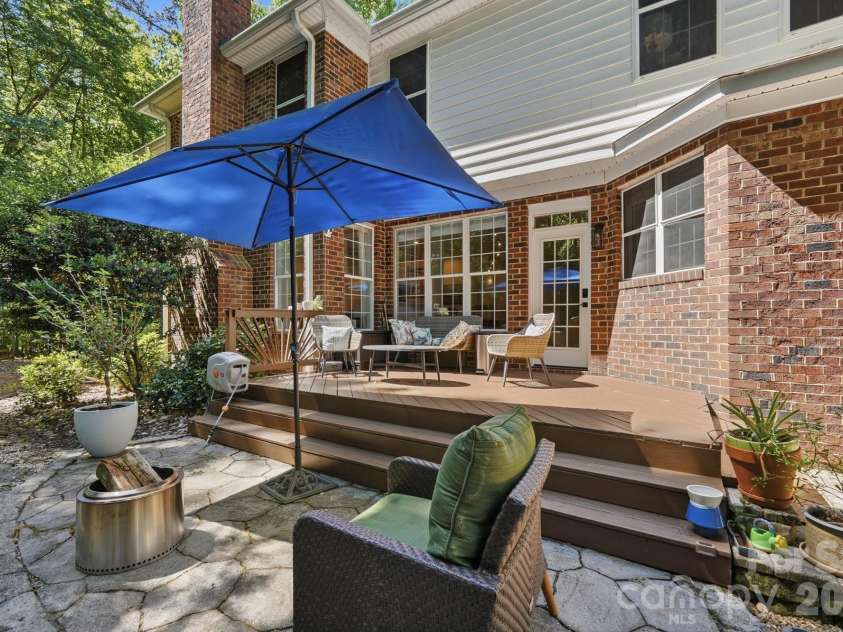 11915 Austin Court, Mint Hill, NC 28227.  MLS# CAR4381434, YatesRealty ID 28130. 