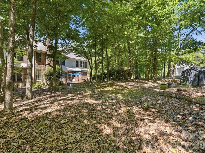 11915 Austin Court, Mint Hill, NC 28227.  MLS# CAR4381434, YatesRealty ID 28130. 