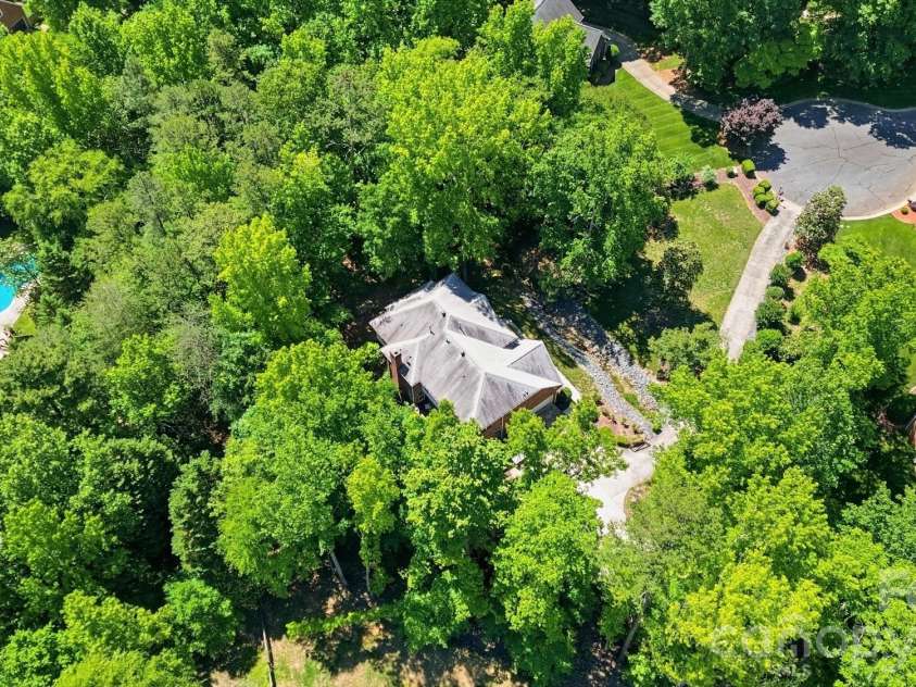 11915 Austin Court, Mint Hill, NC 28227.  MLS# CAR4381434, YatesRealty ID 28130. 
