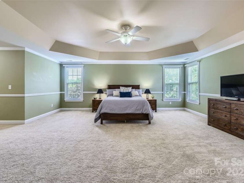 844 Clonmel Drive, Matthews, NC 28104.  MLS# CAR4275130, YatesRealty ID 28130. 