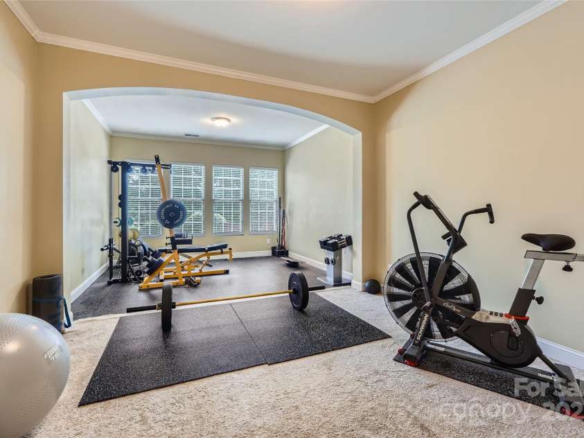 844 Clonmel Drive, Matthews, NC 28104.  MLS# CAR4275130, YatesRealty ID 28130. 