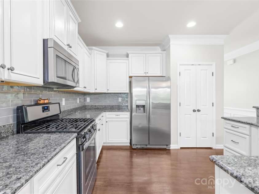 120 Carolinian Drive, Statesville, NC 28677.  MLS# CAR4274569, YatesRealty ID 28131. 