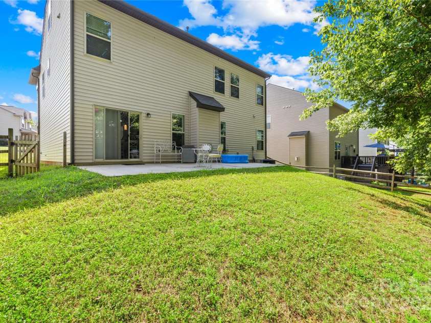 120 Carolinian Drive, Statesville, NC 28677.  MLS# CAR4274569, YatesRealty ID 28131. 