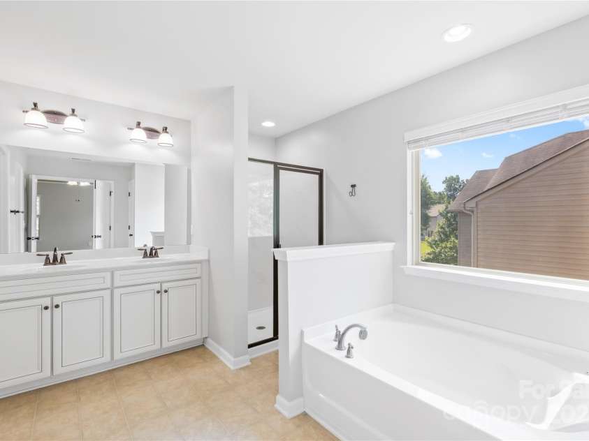 120 Carolinian Drive, Statesville, NC 28677.  MLS# CAR4274569, YatesRealty ID 28131. Primary Bedroom