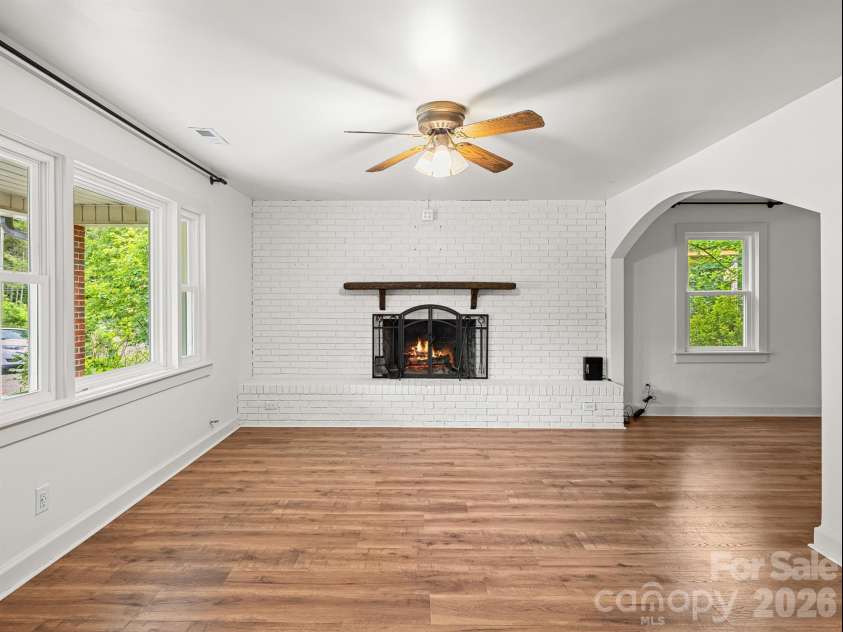 205 Old Fort Road, Fairview, NC 28730.  MLS# CAR4386603, YatesRealty ID 28131. 