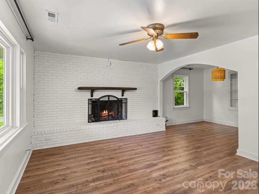 205 Old Fort Road, Fairview, NC 28730.  MLS# CAR4386603, YatesRealty ID 28131. 