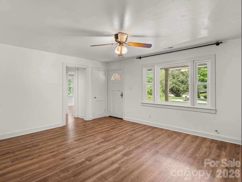 205 Old Fort Road, Fairview, NC 28730.  MLS# CAR4386603, YatesRealty ID 28131. 