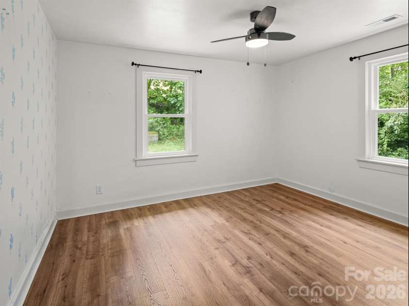 205 Old Fort Road, Fairview, NC 28730.  MLS# CAR4386603, YatesRealty ID 28131. 
