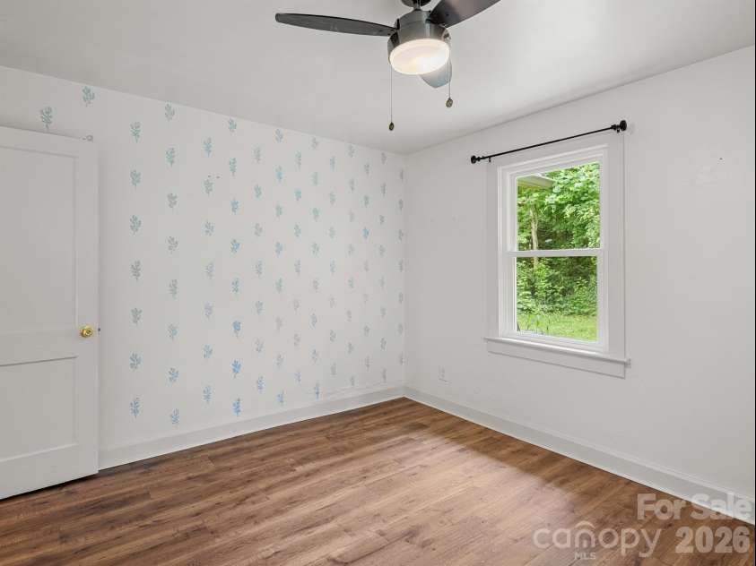 205 Old Fort Road, Fairview, NC 28730.  MLS# CAR4386603, YatesRealty ID 28131. 