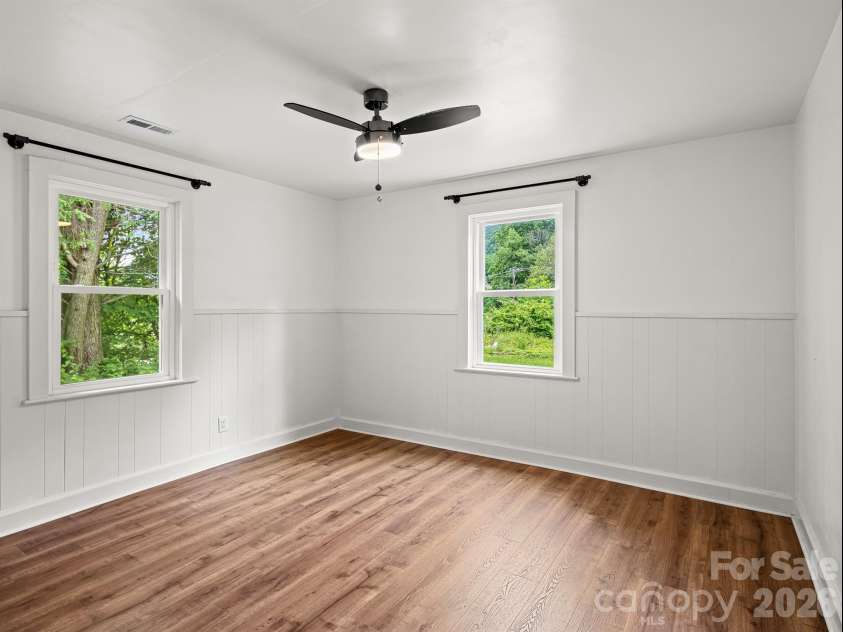 205 Old Fort Road, Fairview, NC 28730.  MLS# CAR4386603, YatesRealty ID 28131. 