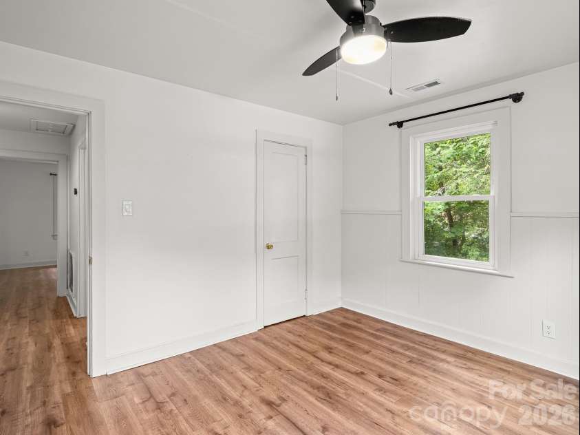 205 Old Fort Road, Fairview, NC 28730.  MLS# CAR4386603, YatesRealty ID 28131. 