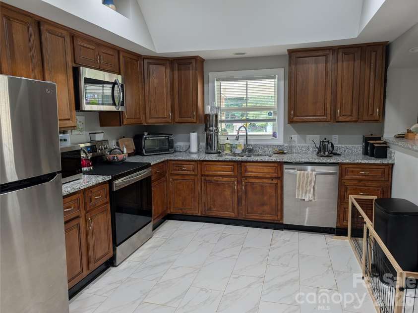 261 Broad Drive, Concord, NC 28025.  MLS# CAR4387853, YatesRealty ID 28132. 