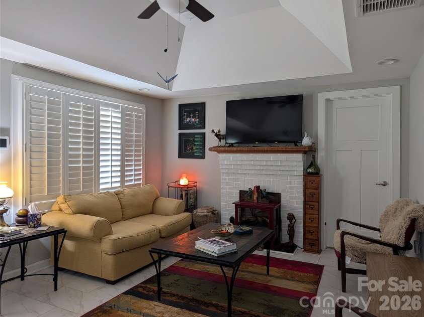 261 Broad Drive, Concord, NC 28025.  MLS# CAR4387853, YatesRealty ID 28132. 