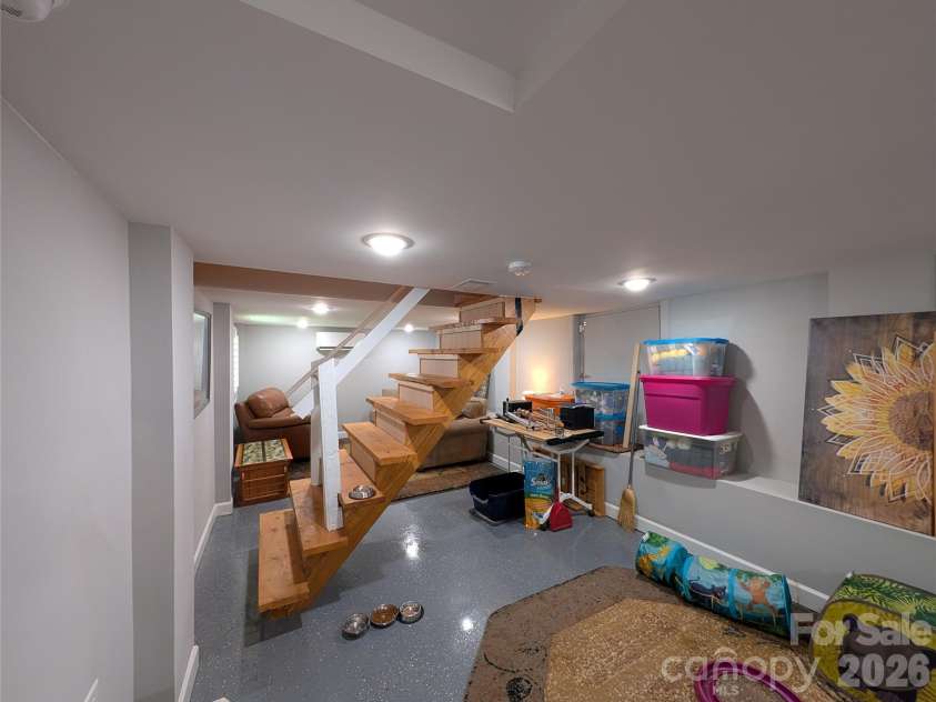 261 Broad Drive, Concord, NC 28025.  MLS# CAR4387853, YatesRealty ID 28132. 