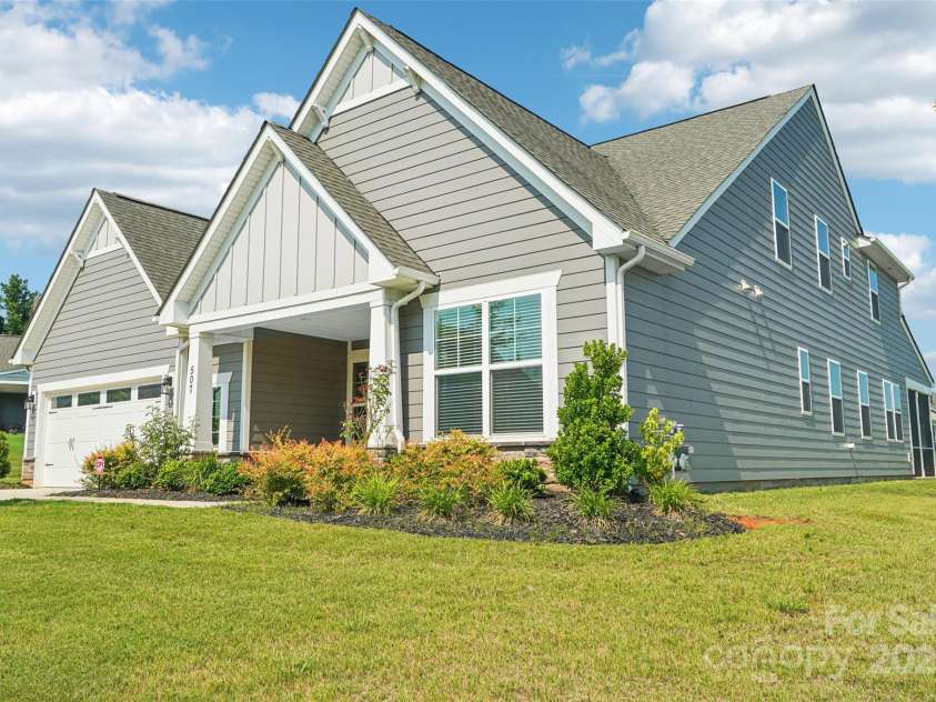507 Yucatan Drive, Waxhaw, NC 28173.  MLS# CAR4273954, YatesRealty ID 28132. 