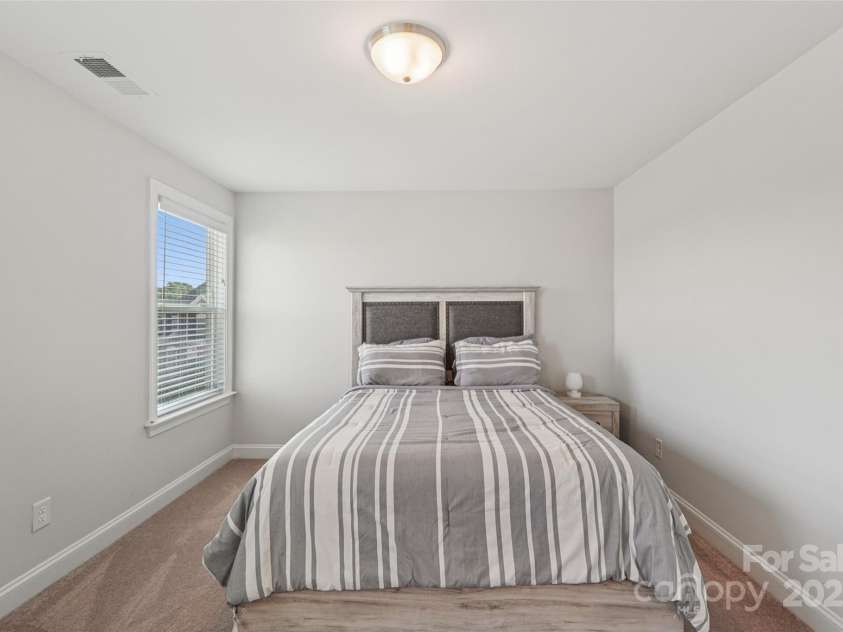 507 Yucatan Drive, Waxhaw, NC 28173.  MLS# CAR4273954, YatesRealty ID 28132. 