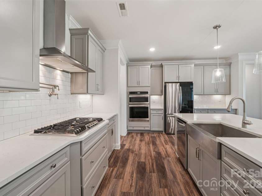 507 Yucatan Drive, Waxhaw, NC 28173.  MLS# CAR4273954, YatesRealty ID 28132. 