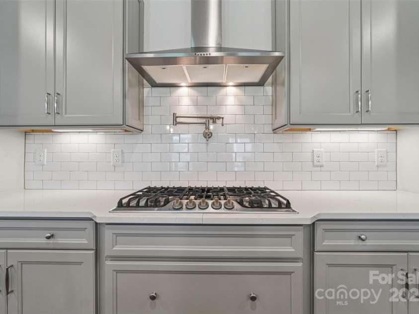 507 Yucatan Drive, Waxhaw, NC 28173.  MLS# CAR4273954, YatesRealty ID 28132. 