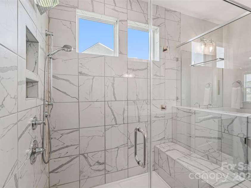 507 Yucatan Drive, Waxhaw, NC 28173.  MLS# CAR4273954, YatesRealty ID 28132. Primary Bath