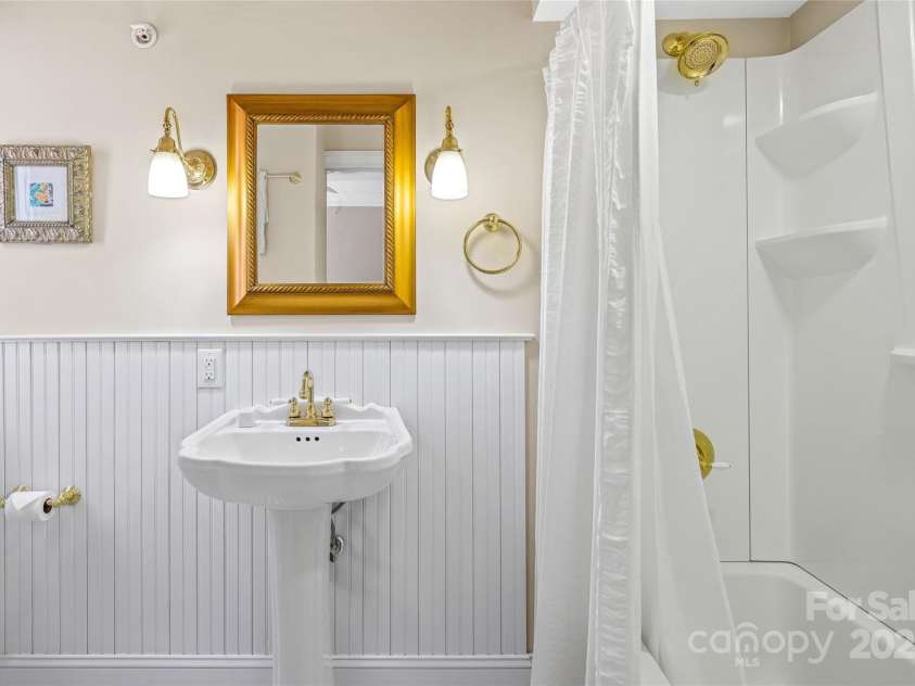 185 Macon Avenue, Asheville, NC 28804.  MLS# CAR4329475, YatesRealty ID 28133. Second bathroom ensuite