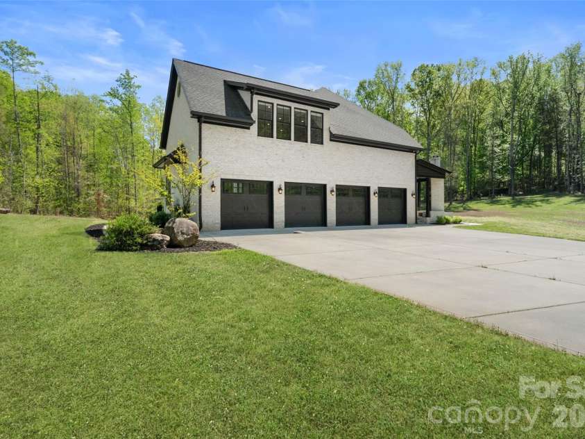 7021 Stirrup Court, Weddington, NC 28104.  MLS# CAR4365641, YatesRealty ID 28135. 