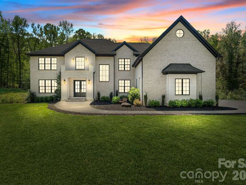 7021 Stirrup Court, Weddington, NC 28104.  MLS# CAR4365641, YatesRealty ID 28135. 