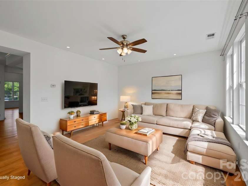 4418 Forest Gate Lane, Charlotte, NC 28270.  MLS# CAR4368058, YatesRealty ID 28136. 