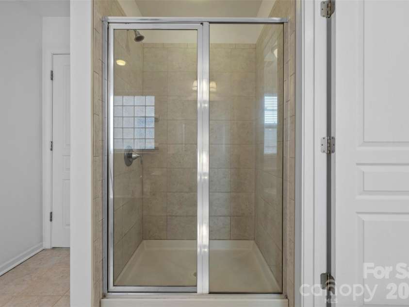 4418 Forest Gate Lane, Charlotte, NC 28270.  MLS# CAR4368058, YatesRealty ID 28136. 