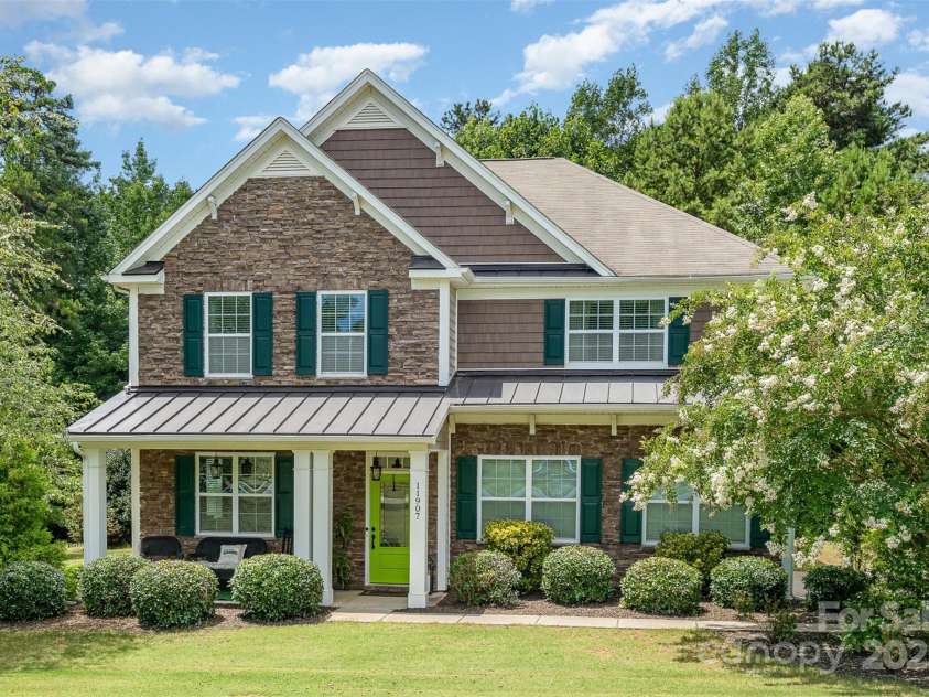 11907 Kimberfield Road, Matthews, NC 28105.  MLS# CAR4281213, YatesRealty ID 28137. Front Exterior