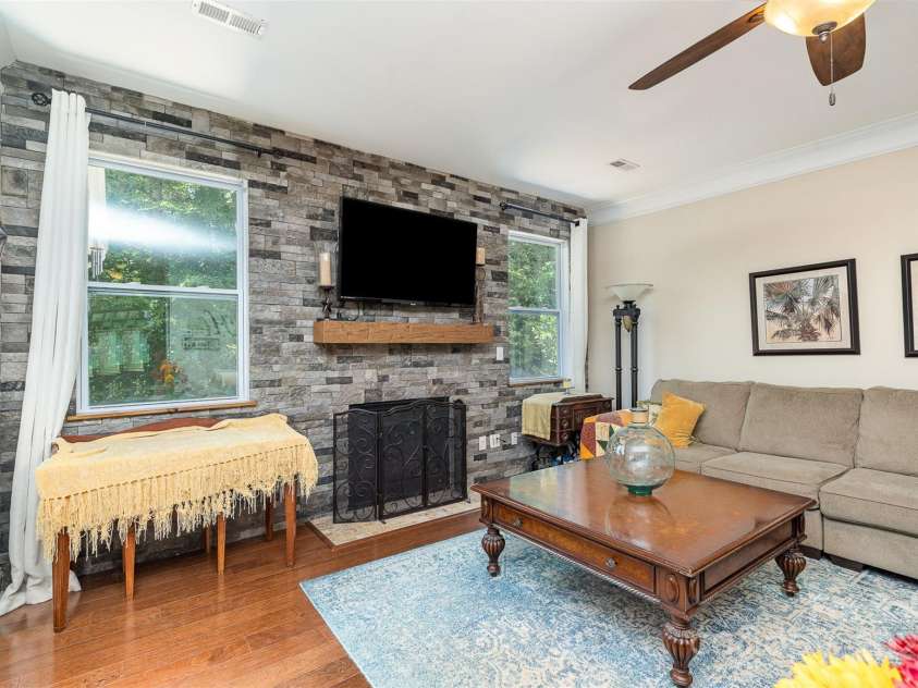 11907 Kimberfield Road, Matthews, NC 28105.  MLS# CAR4281213, YatesRealty ID 28137. Living Room