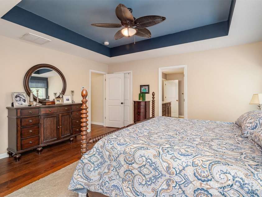 11907 Kimberfield Road, Matthews, NC 28105.  MLS# CAR4281213, YatesRealty ID 28137. Primary bedroom