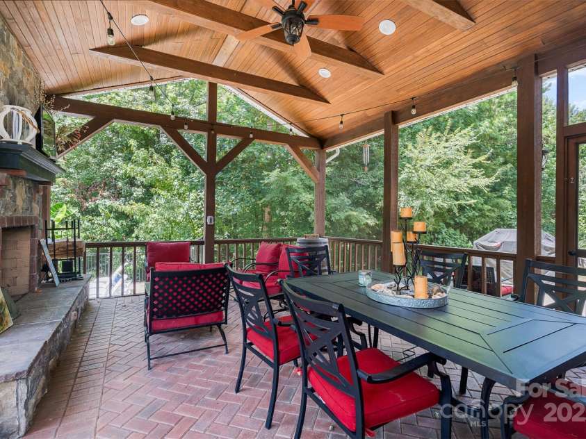 11907 Kimberfield Road, Matthews, NC 28105.  MLS# CAR4281213, YatesRealty ID 28137. Screened-in porch