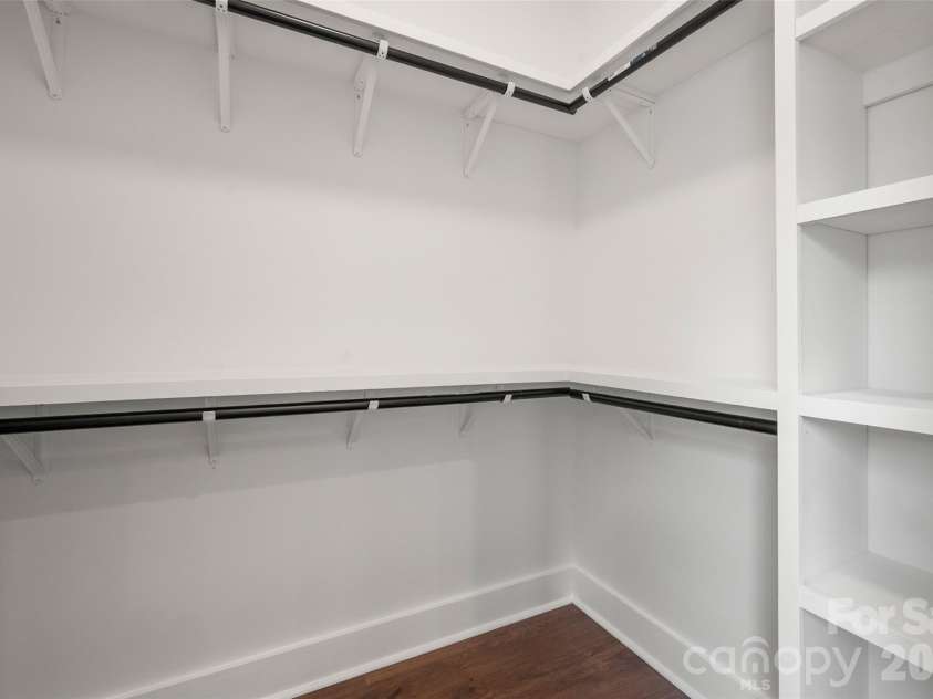 501 Snow Street, Kannapolis, NC 28081.  MLS# CAR4371237, YatesRealty ID 28137. 