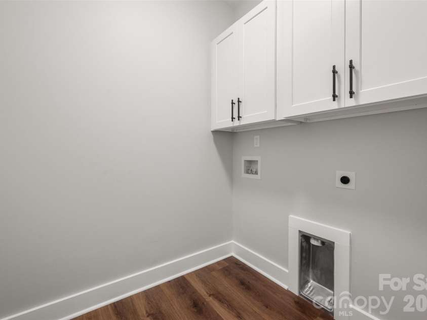 501 Snow Street, Kannapolis, NC 28081.  MLS# CAR4371237, YatesRealty ID 28137. 