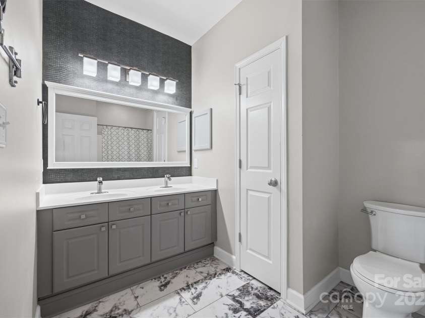 706 Northeast Drive, Davidson, NC 28036.  MLS# CAR4280856, YatesRealty ID 28138. 