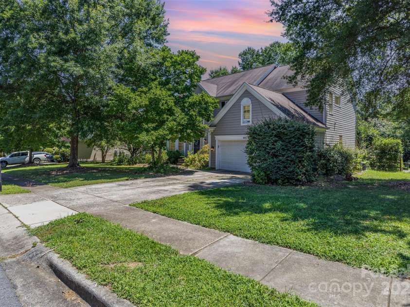 6616 Blue Sky Lane, Charlotte, NC 28269.  MLS# CAR4285053, YatesRealty ID 28139. 