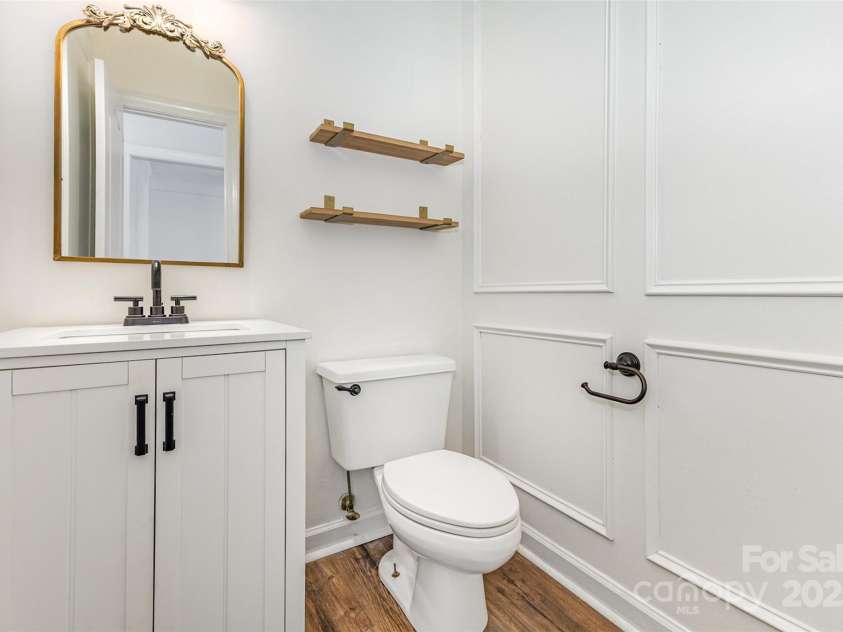 6616 Blue Sky Lane, Charlotte, NC 28269.  MLS# CAR4285053, YatesRealty ID 28139. 