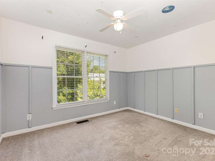 6616 Blue Sky Lane, Charlotte, NC 28269.  MLS# CAR4285053, YatesRealty ID 28139. 