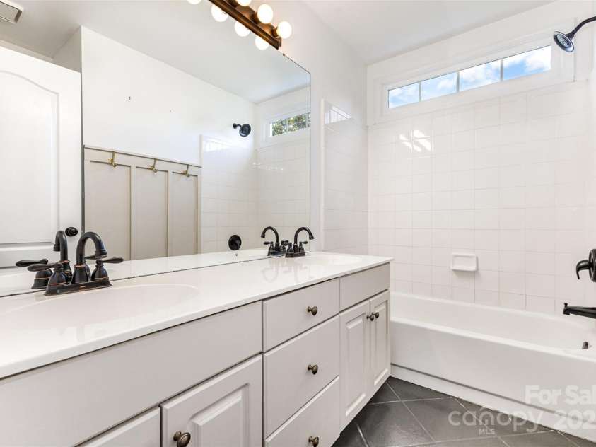 6616 Blue Sky Lane, Charlotte, NC 28269.  MLS# CAR4285053, YatesRealty ID 28139. 
