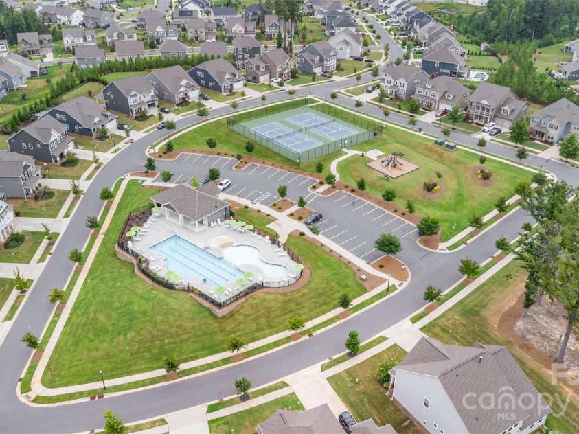 6616 Blue Sky Lane, Charlotte, NC 28269.  MLS# CAR4285053, YatesRealty ID 28139. 