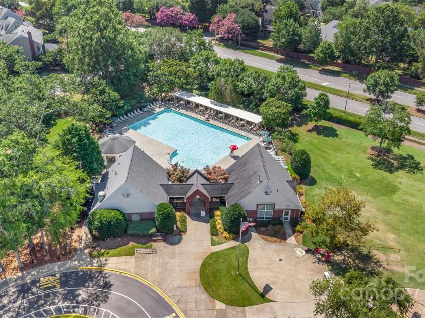 6616 Blue Sky Lane, Charlotte, NC 28269.  MLS# CAR4285053, YatesRealty ID 28139. 