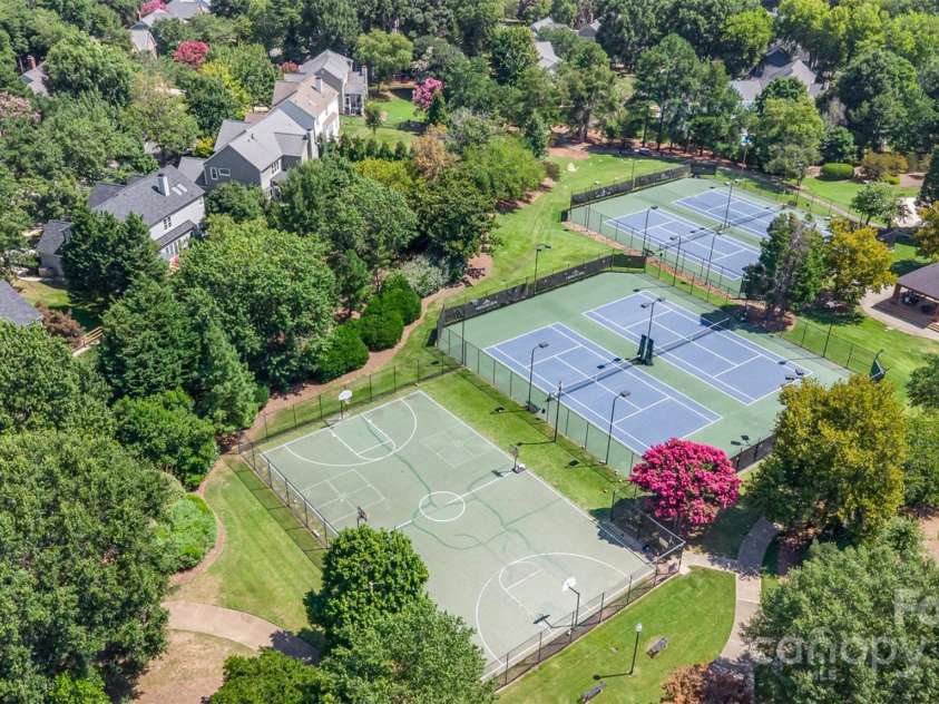 6616 Blue Sky Lane, Charlotte, NC 28269.  MLS# CAR4285053, YatesRealty ID 28139. 