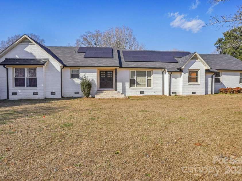 2297 Blossom Drive, Rock Hill, SC 29730.  MLS# CAR4225630, YatesRealty ID 2814. 