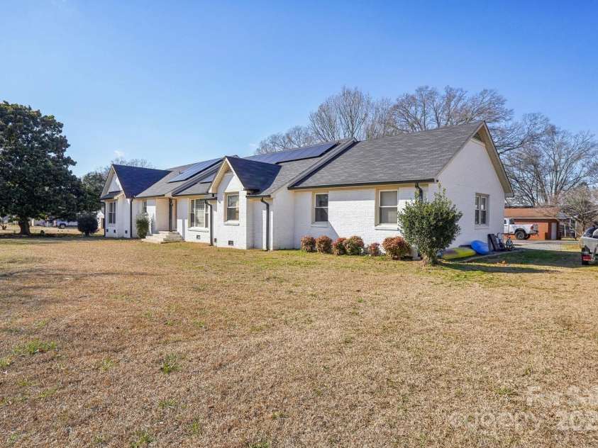 2297 Blossom Drive, Rock Hill, SC 29730.  MLS# CAR4225630, YatesRealty ID 2814. 