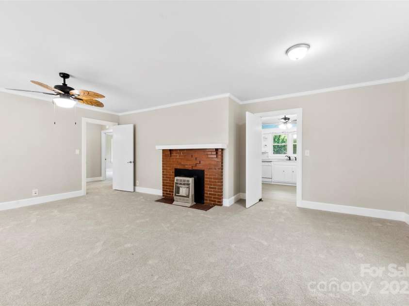 2300 Linwood Road, Gastonia, NC 28052.  MLS# CAR4327047, YatesRealty ID 2814. 