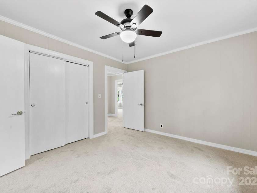 2300 Linwood Road, Gastonia, NC 28052.  MLS# CAR4327047, YatesRealty ID 2814. 