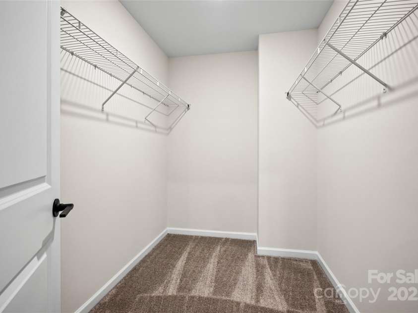 14110 New Crest Drive, Huntersville, NC 28078.  MLS# CAR4280843, YatesRealty ID 28140. 