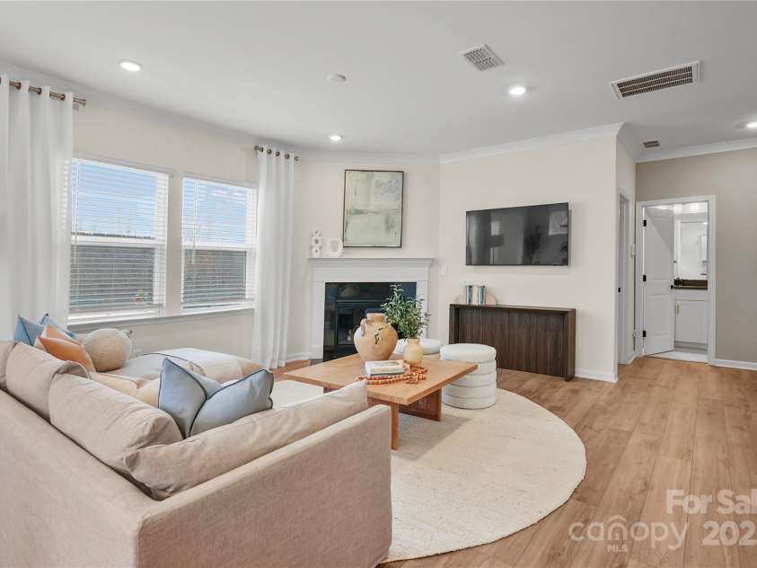 14110 New Crest Drive, Huntersville, NC 28078.  MLS# CAR4280843, YatesRealty ID 28140. Digital Image Similar