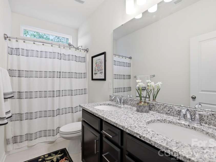 165 Morgans Branch Road, Belmont, NC 28012.  MLS# CAR4379357, YatesRealty ID 28140. 2nd Full Bathroom
